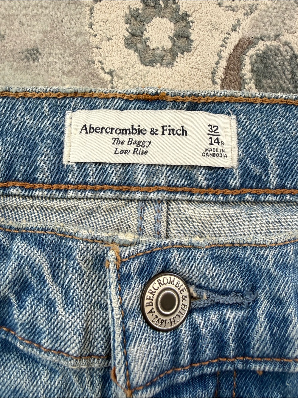 Abercrombie & Fitch Low Rise Baggy Jeans NWT - Picture 11 of 14